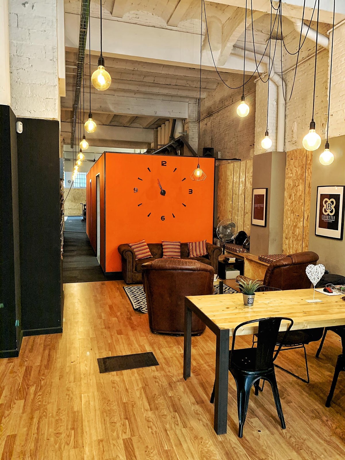 Photo de la salle de sport CrossFit LFS à C/ de Lepant, 169, L'Eixample, 08013 Barcelona, Spain